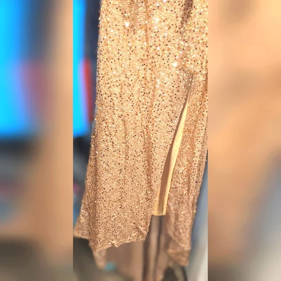 Miss Ord Sequin Formal Evening Gown - Picture 4 of 10